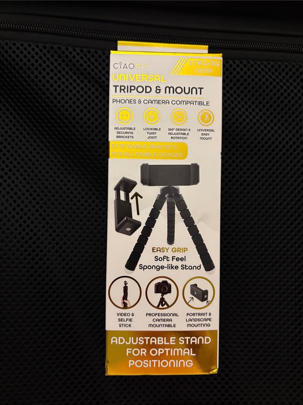 CIAO Universal Tripod and Mount compatible with most phones, NWT.        #69-74